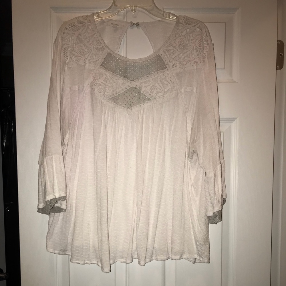 White bell sleeve top